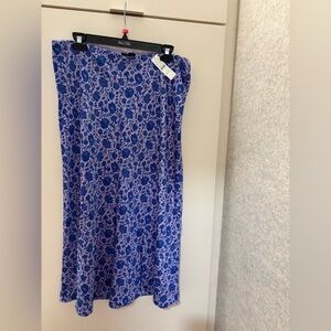 J. Crew Pull-On Skirt in Rose Vines. Size XL. New with tags.